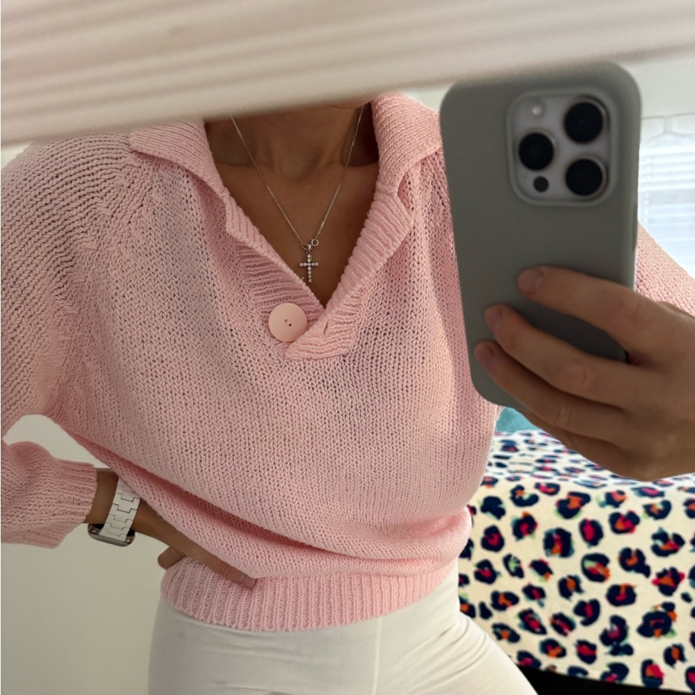 Women's Vintage Distinction pink Sweater, Size S